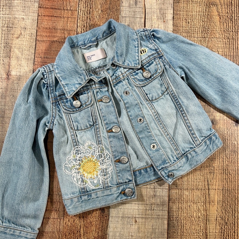 Gap Kids Denim Jacket 3T Embroidered Flower Bee Puff Sleeve Light Wash